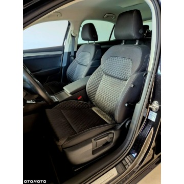Skoda Superb  Sedan/Limuzyna 2022,  2.0 diesel, automat - Na sprzedaż za 102 900 zł - Kraków - zdjęcie 11