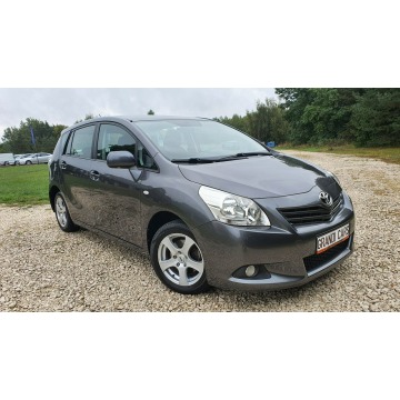Toyota Verso  Minivan/Van 2011,  1.8 benzyna - Na sprzedaż za 26 999 zł - Chmielnik - zdjęcie 3