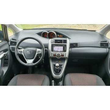 Toyota Verso  Minivan/Van 2011,  1.8 benzyna - Na sprzedaż za 26 999 zł - Chmielnik - zdjęcie 5