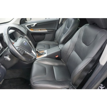 Volvo   SUV 2017,  2.0 benzyna, automat - Na sprzedaż za 89 900 zł - Lublin - zdjęcie 9