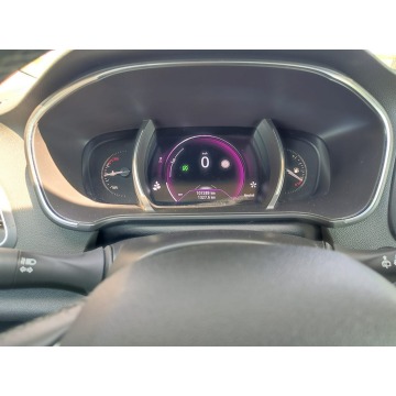 Renault Megane  Hatchback 2019,  1.3 benzyna - Na sprzedaż za 37 999 zł - Pleszew - zdjęcie 9