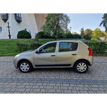 Dacia Sandero  Hatchback 2011,  1.1 benzyna+LPG - Na sprzedaż za 13 900 zł - Nowy Sącz - zdjęcie 5