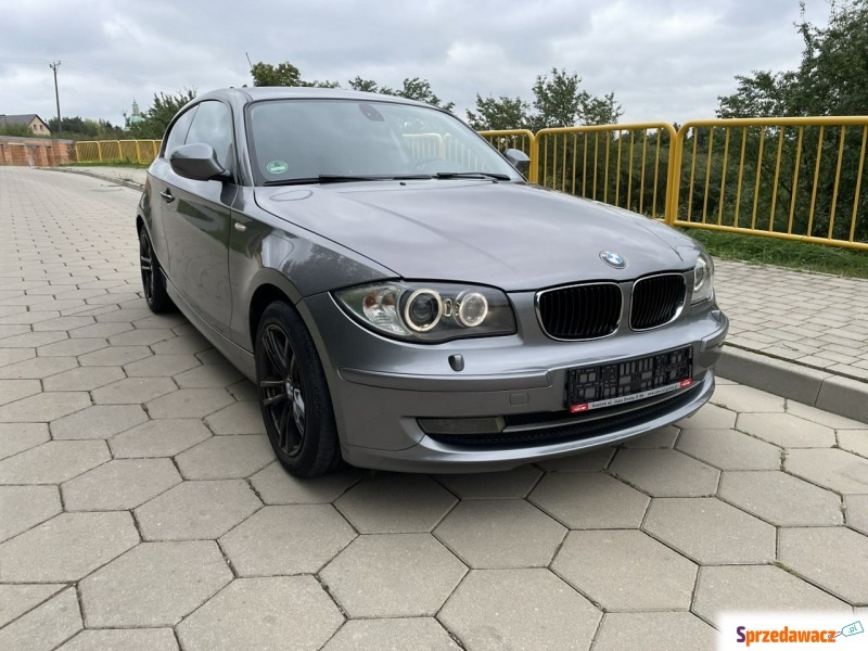 BMW Seria 1  Hatchback 2010,  2.0 diesel - Na sprzedaż za 19 999 zł - Gostyń