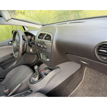 Seat Leon  Liftback 2008,  1.6 benzyna - Na sprzedaż za 16 900 zł - Poznań - zdjęcie 6