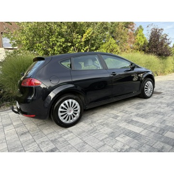 Seat Leon  Liftback 2008,  1.6 benzyna - Na sprzedaż za 16 900 zł - Poznań - zdjęcie 5
