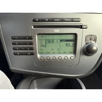 Seat Leon  Liftback 2008,  1.6 benzyna - Na sprzedaż za 16 900 zł - Poznań - zdjęcie 7