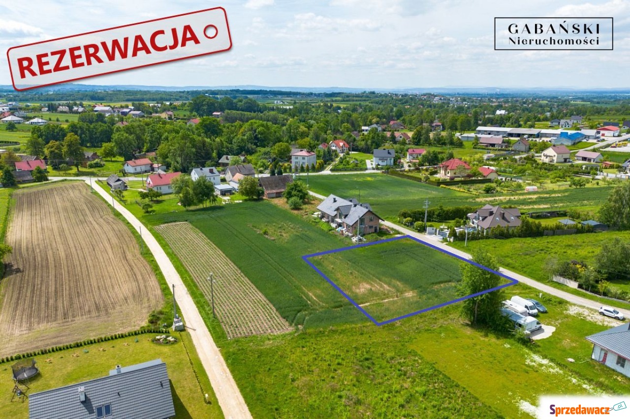 Działka budowlana 15 arów z me...