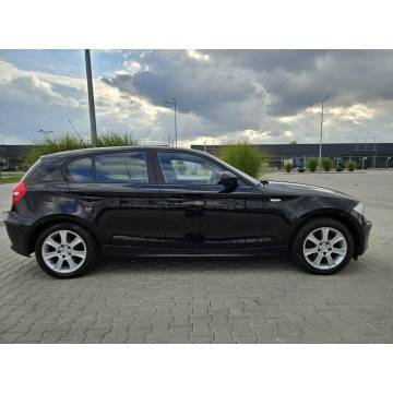 BMW Seria 1  Hatchback 2010,  2.0 benzyna - Na sprzedaż za 15 900 zł - Strzegom - zdjęcie 2