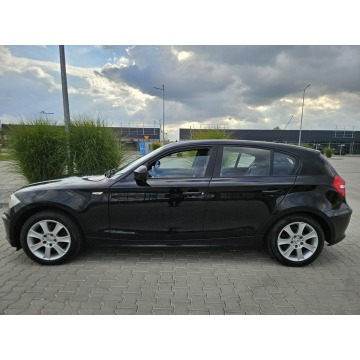BMW Seria 1  Hatchback 2010,  2.0 benzyna - Na sprzedaż za 15 900 zł - Strzegom - zdjęcie 3