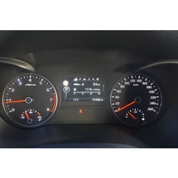 Kia Optima  Kombi 2018,  2.0 benzyna, automat - Na sprzedaż za 69 900 zł - Gniezno - zdjęcie 9