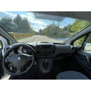 Peugeot Partner 2015,  1.6 diesel - Na sprzedaż za 17 999 zł - Gostyń - zdjęcie 9