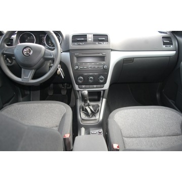Skoda Yeti  Hatchback 2014,  1.2 benzyna - Na sprzedaż za 26 900 zł - Dębica - zdjęcie 6