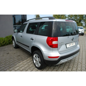 Skoda Yeti  Hatchback 2014,  1.2 benzyna - Na sprzedaż za 26 900 zł - Dębica - zdjęcie 12