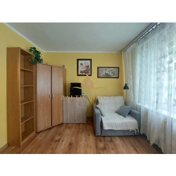 Mieszkanie trzypokojowe Gdynia,   64 m2, parter - Sprzedam - zdjęcie 2