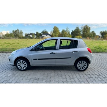 Renault Clio  Hatchback 2006,  1.1 benzyna - Na sprzedaż za 12 500 zł - Gołków - zdjęcie 11