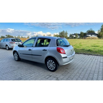 Renault Clio  Hatchback 2006,  1.1 benzyna - Na sprzedaż za 12 500 zł - Gołków - zdjęcie 9