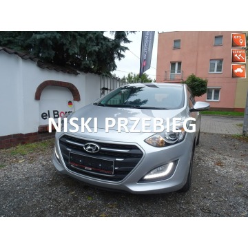 Hyundai i30 - 1.4 YES