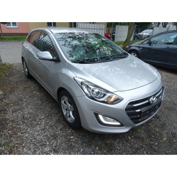 Hyundai i30  Hatchback 2015,  1.4 benzyna - Na sprzedaż za 35 500 zł - Bydgoszcz - zdjęcie 3