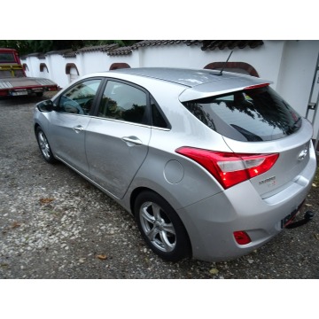 Hyundai i30  Hatchback 2015,  1.4 benzyna - Na sprzedaż za 35 500 zł - Bydgoszcz - zdjęcie 5