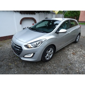 Hyundai i30  Hatchback 2015,  1.4 benzyna - Na sprzedaż za 35 500 zł - Bydgoszcz - zdjęcie 4