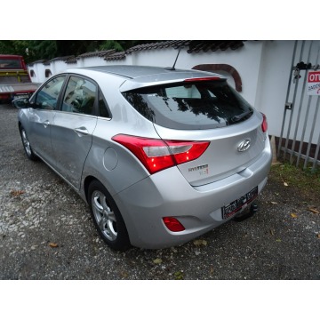 Hyundai i30  Hatchback 2015,  1.4 benzyna - Na sprzedaż za 35 500 zł - Bydgoszcz - zdjęcie 6