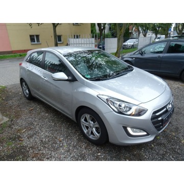 Hyundai i30  Hatchback 2015,  1.4 benzyna - Na sprzedaż za 35 500 zł - Bydgoszcz - zdjęcie 11