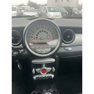 Mini Cooper  Hatchback 2009,  1.6 benzyna - Na sprzedaż za 9 900,00 zł - Słupsk - zdjęcie 12