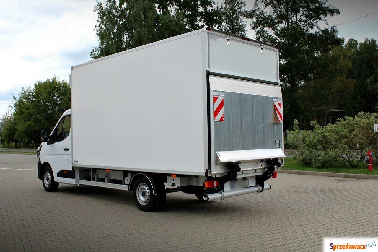 Renault Master 2024