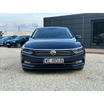Volkswagen Passat  Sedan/Limuzyna 2018,  2.0 diesel, automat - Na sprzedaż za 67 800 zł - Pęcice - zdjęcie 3
