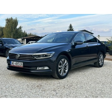Volkswagen Passat  Sedan/Limuzyna 2018,  2.0 diesel, automat - Na sprzedaż za 67 800 zł - Pęcice - zdjęcie 4