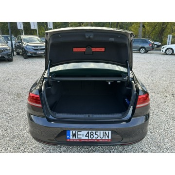 Volkswagen Passat  Sedan/Limuzyna 2018,  2.0 diesel, automat - Na sprzedaż za 67 800 zł - Pęcice - zdjęcie 10