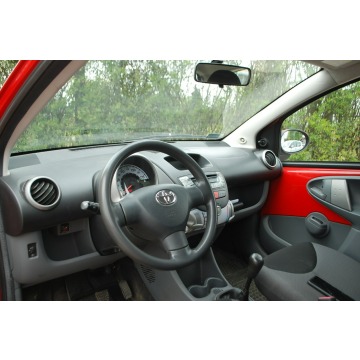 Toyota Aygo  Hatchback 2007,  1.0 benzyna - Na sprzedaż za 8 900,00 zł - Słupsk - zdjęcie 8