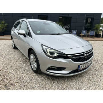 Opel Astra 2017,  1.6 diesel - Na sprzedaż za 32 800 zł - Pęcice - zdjęcie 5