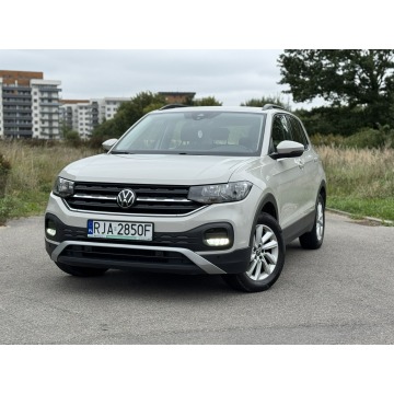 Volkswagen T-Cross  SUV 2022,  1.0 benzyna, automat - Na sprzedaż za 79 900 zł - Rzeszów - zdjęcie 2