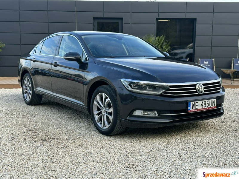 Volkswagen Passat  Sedan/Limuzyna 2018,  2.0 diesel, automat - Na sprzedaż za 67 800 zł - Pęcice