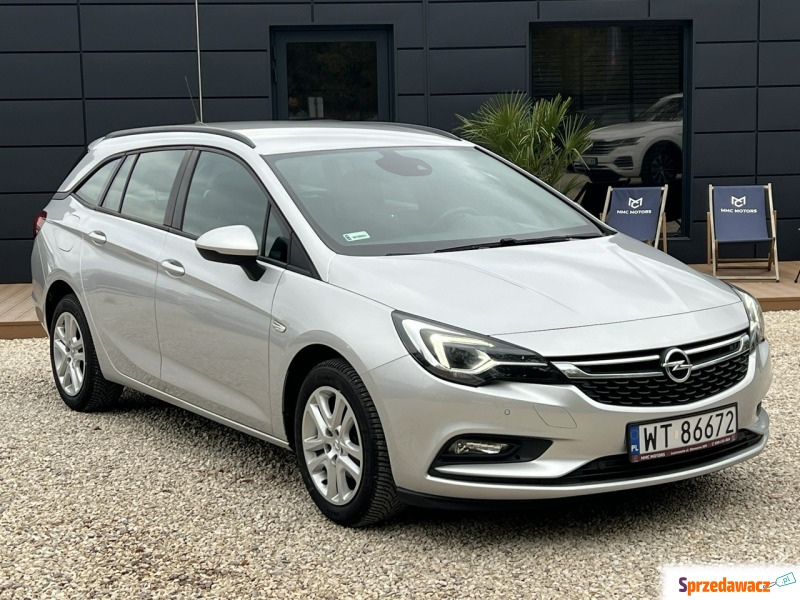 Opel Astra 2017,  1.6 diesel - Na sprzedaż za 32 800 zł - Pęcice