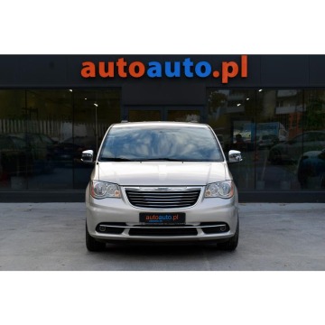 Chrysler Town & Country  Minivan/Van 2013,  3.6 benzyna, automat - Na sprzedaż za 39 900 zł - Warszawa - zdjęcie 2