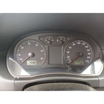 Volkswagen Polo  Hatchback 2005,  1.2 benzyna - Na sprzedaż za 6 300,00 zł - Śrem - zdjęcie 11