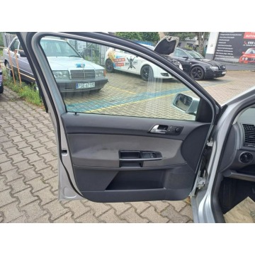 Volkswagen Polo  Hatchback 2005,  1.2 benzyna - Na sprzedaż za 6 300,00 zł - Śrem - zdjęcie 10