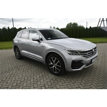Volkswagen Touareg  SUV 2018,  3.0 diesel, automat - Na sprzedaż za 189 900 zł - Kutno - zdjęcie 2