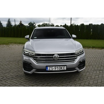 Volkswagen Touareg  SUV 2018,  3.0 diesel, automat - Na sprzedaż za 189 900 zł - Kutno - zdjęcie 5