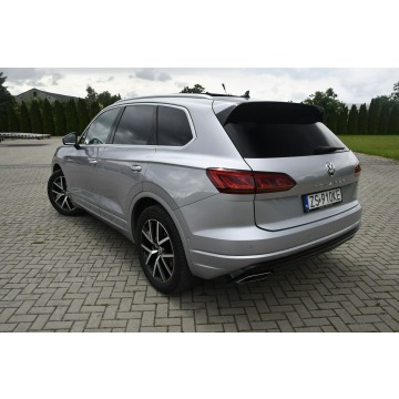 Volkswagen Touareg  SUV 2018,  3.0 diesel, automat - Na sprzedaż za 189 900 zł - Kutno - zdjęcie 12