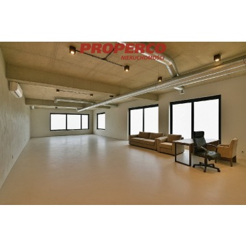 Lokal, pow. 150 m2, Ściegiennego