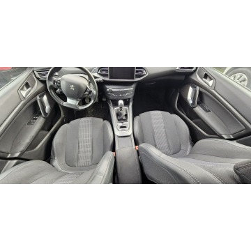 Peugeot 308  Hatchback 2020,  1.5 diesel, automat - Na sprzedaż za 25 999 zł - Pleszew - zdjęcie 8