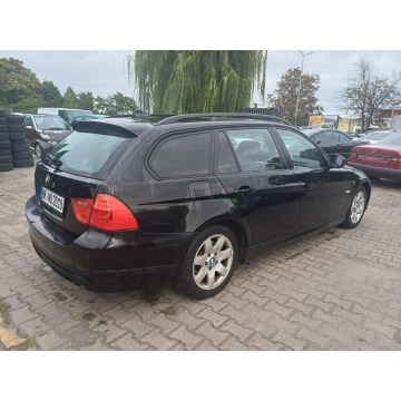 BMW Seria 3 2009,  2.0 benzyna - Na sprzedaż za 16 500 zł - Śrem - zdjęcie 6