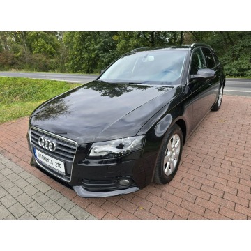 Audi A4 2011,  2.0 diesel, automat - Na sprzedaż za 26 900 zł - Cielcza - zdjęcie 2