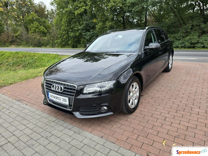 Audi A4 2011,  2.0 diesel, automat - Na sprzedaż za 26 900 zł - Cielcza