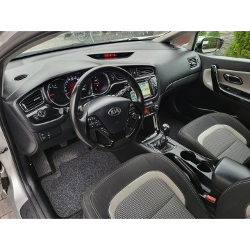 Kia Ceed 2014,  1.6 diesel - Na sprzedaż za 29 900 zł - Jatutów - zdjęcie 4