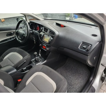 Kia Ceed 2014,  1.6 diesel - Na sprzedaż za 29 900 zł - Jatutów - zdjęcie 6