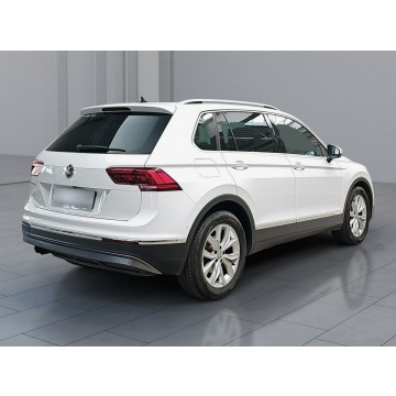 Volkswagen Tiguan  SUV 2019,  2.0 benzyna, automat - Na sprzedaż za 85 900 zł - Janki - zdjęcie 10